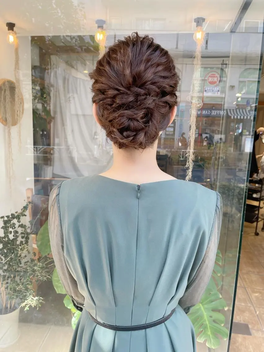 セミロング ヘアアレンジ ヘアセット ヘアアレンジ にいた かづしげのヘアスタイル