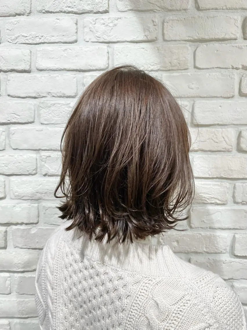 ミディアム カラー ベージュカラー🧸 伊藤なつみのヘアスタイル