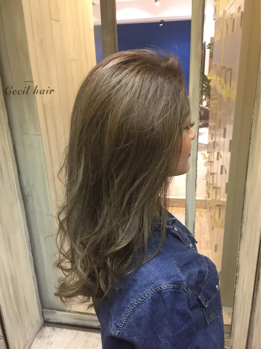 ロング カラー ヘアカラー トリートメント ブリーチ特化 梅田本多翔のヘアスタイル