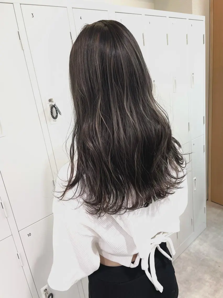 セミロング カラー グレージュ ハイライトカラー ハイライト 田中大星 /ボブ 縮毛矯正のヘアスタイル