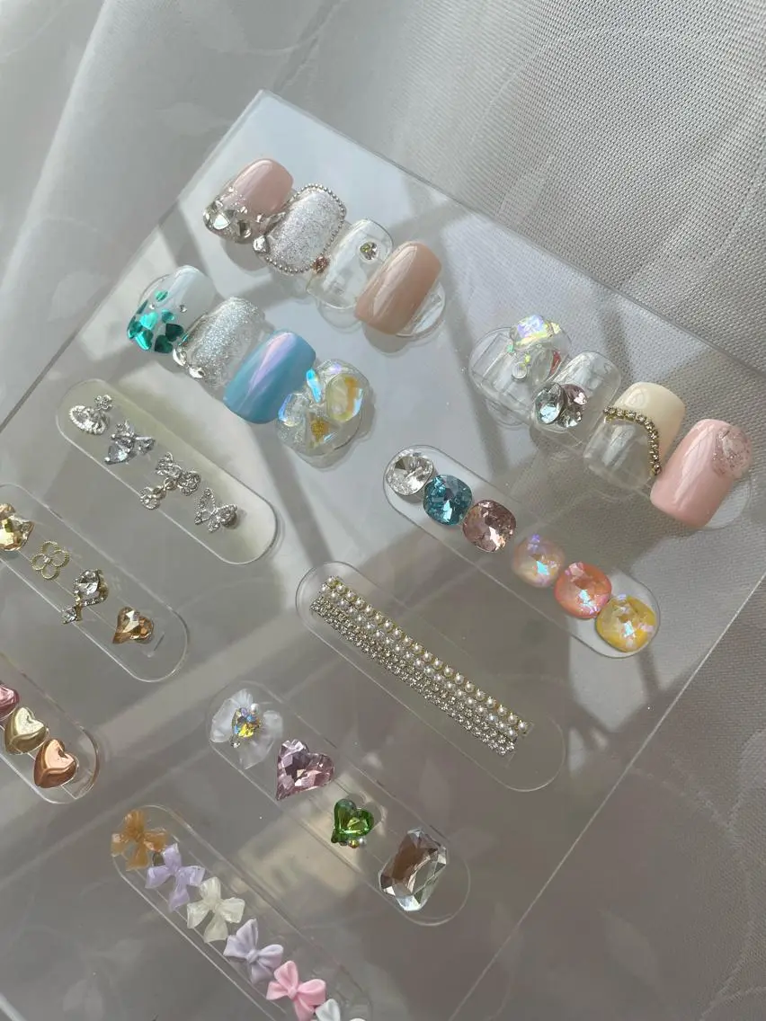 ネイル アートネイル Lupto nail 【Jr.リカ】のネイルデザイン