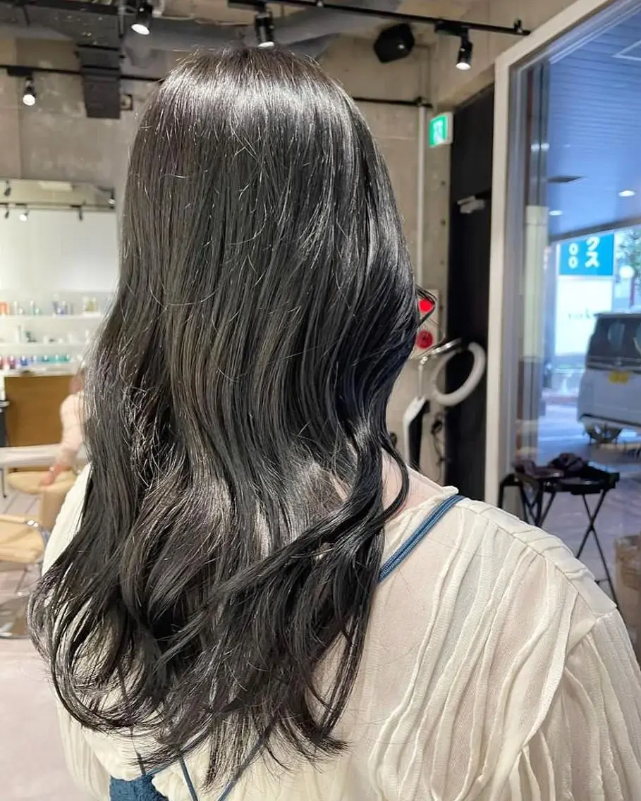 ロング カラー 透明感カラー mina🪐立川駅/ 無料ショートカットのヘアスタイル