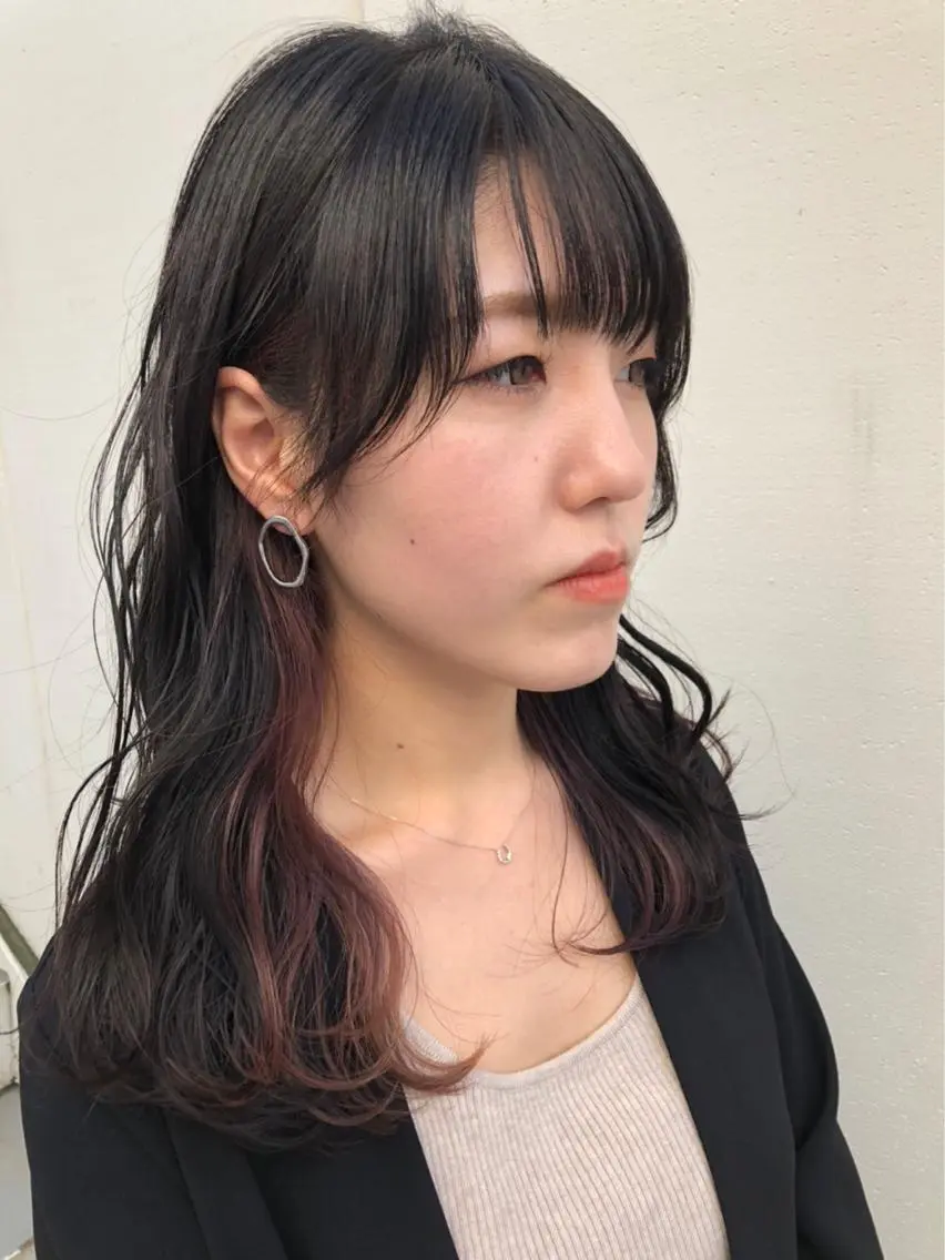 カラー 高梨 里穂のヘアスタイル