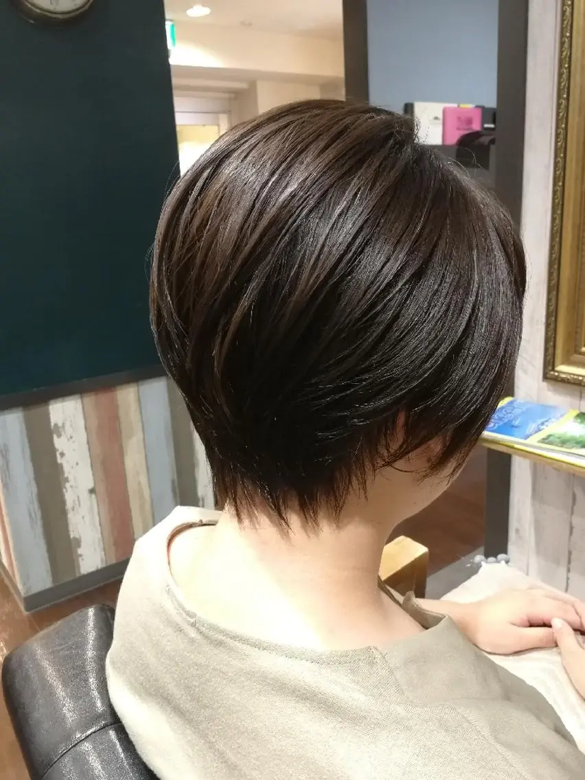 ショート カット ヘアカラー トリートメント 山田 義人のヘアスタイル