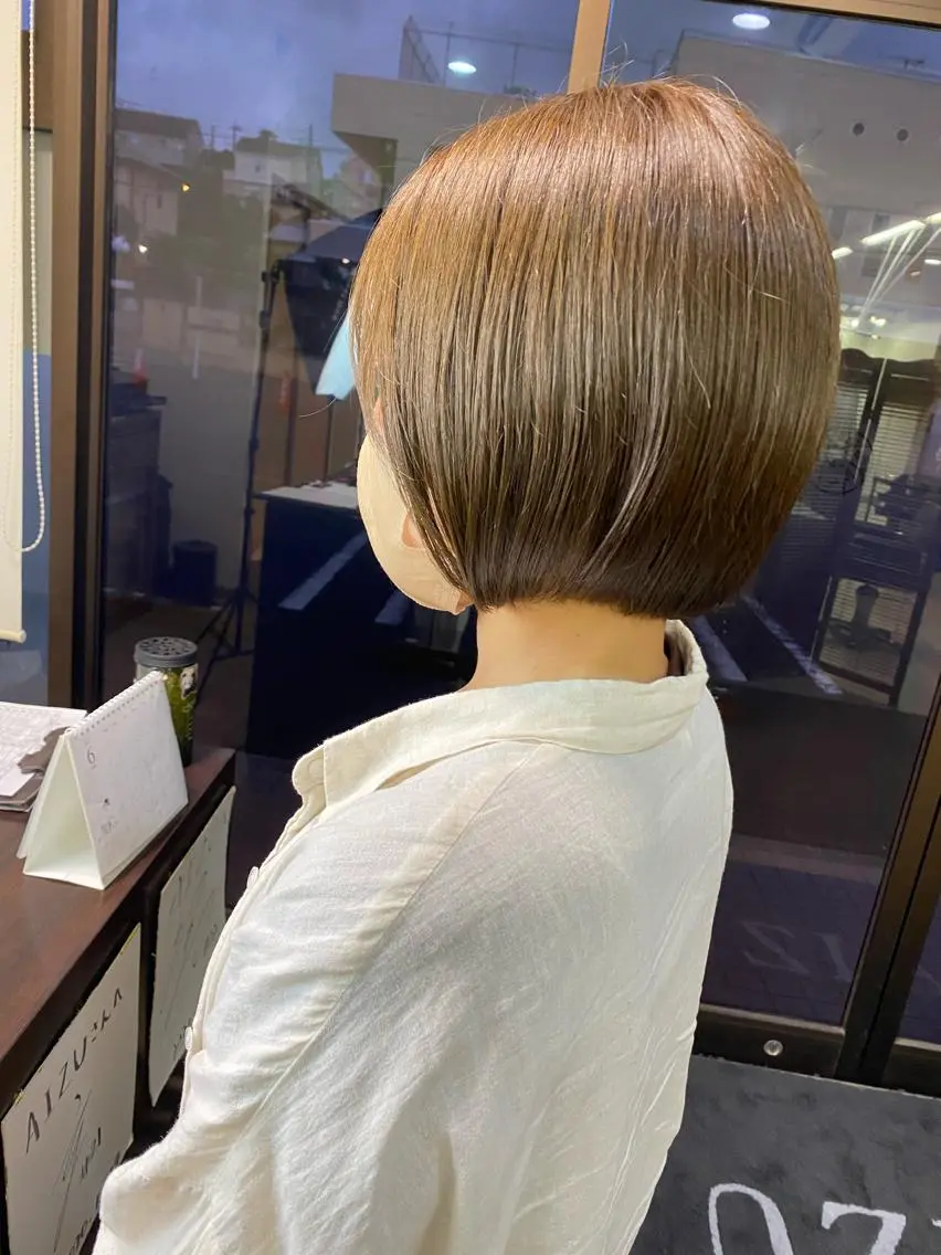 ショート カット ブリーチカラー🫧 森　凪沙のヘアスタイル