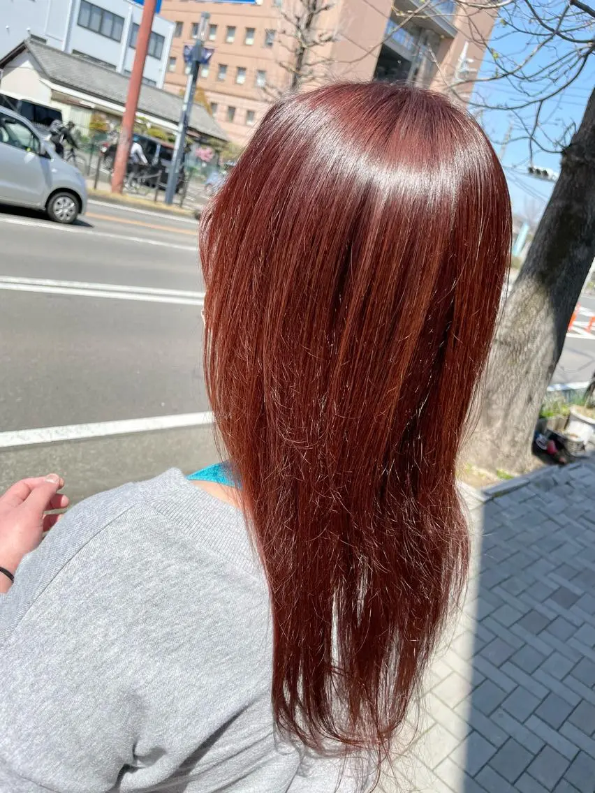 カラー オノ アカネのヘアスタイル