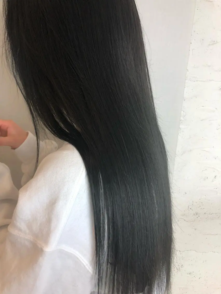 ロング カラー ヘアカラー 荒清  圭以のヘアスタイル