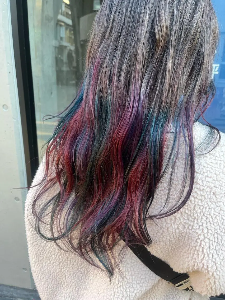 ロング カラー グラデーションカラー ユニコーンカラー カット ヘアカラー トリートメント 原宿サロン代表 デザインカラー伊藤卓のヘアスタイル