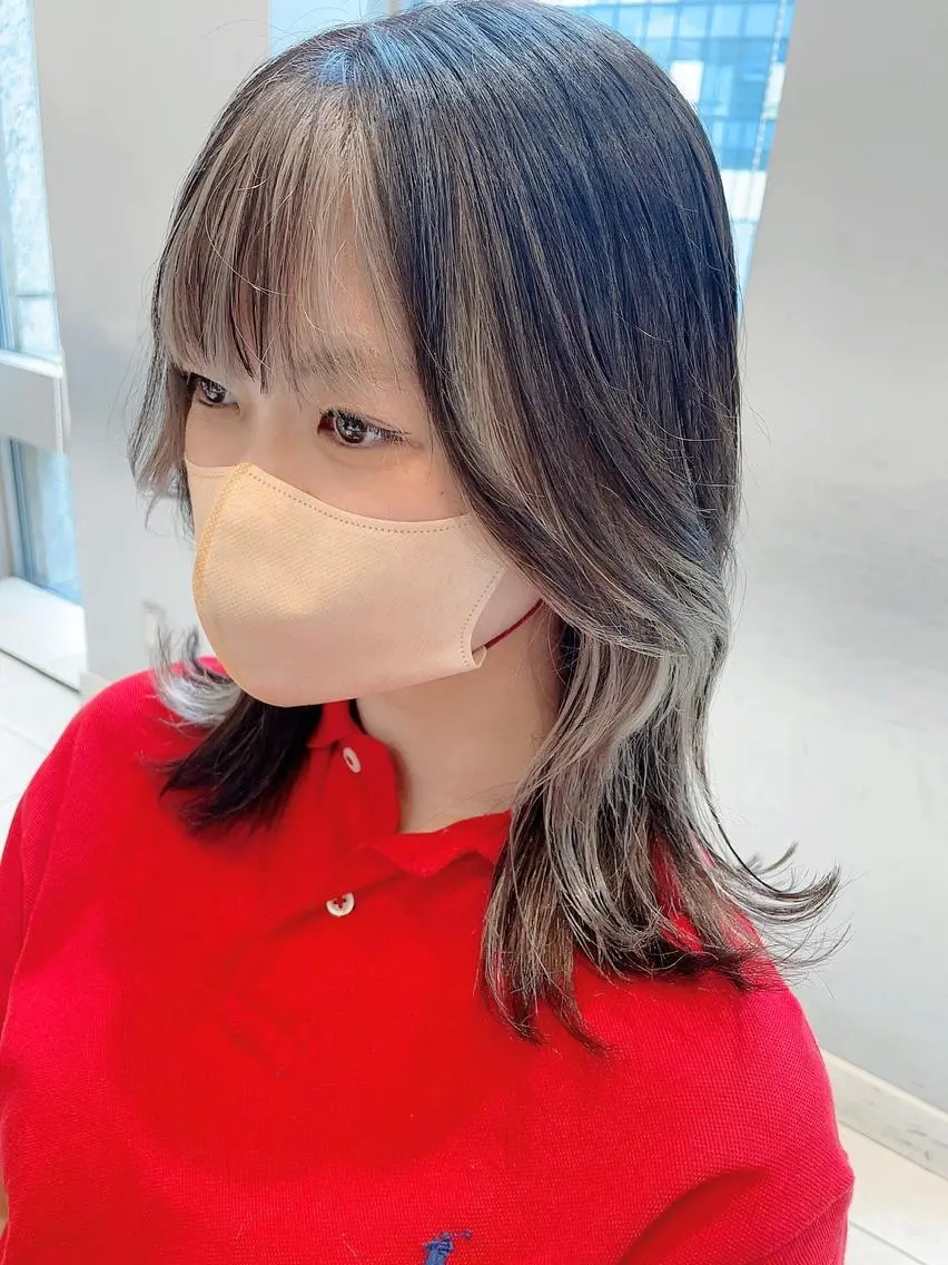 ミディアム カラー インナーカラー 顔まわりレイヤー レイヤーカット カット ヘアカラー トリートメント 🦖鶴岡 香純🦖のヘアスタイル