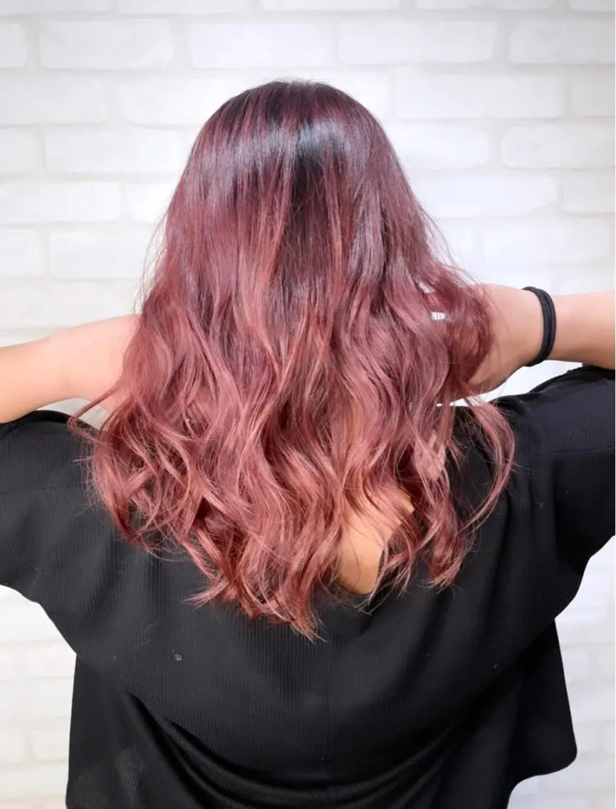 セミロング カラー ヘアアレンジ ブリーチ ANDIAMO SAKAE🍁楓のヘアスタイル