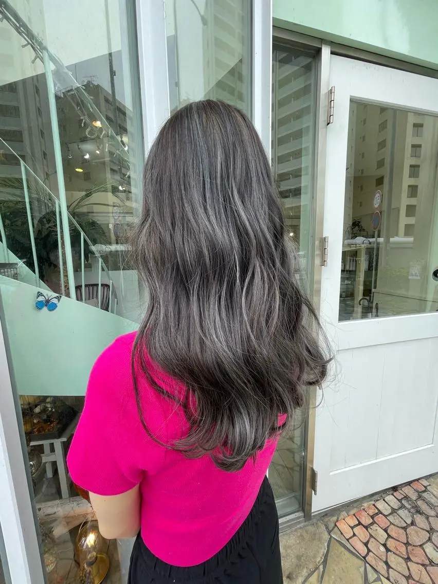 ロング カラー シールエクステ バレイヤージュ ブリーチ ケアブリーチ ダブルカラー ヘアカラー WEST OLAND加藤圭介のヘアスタイル