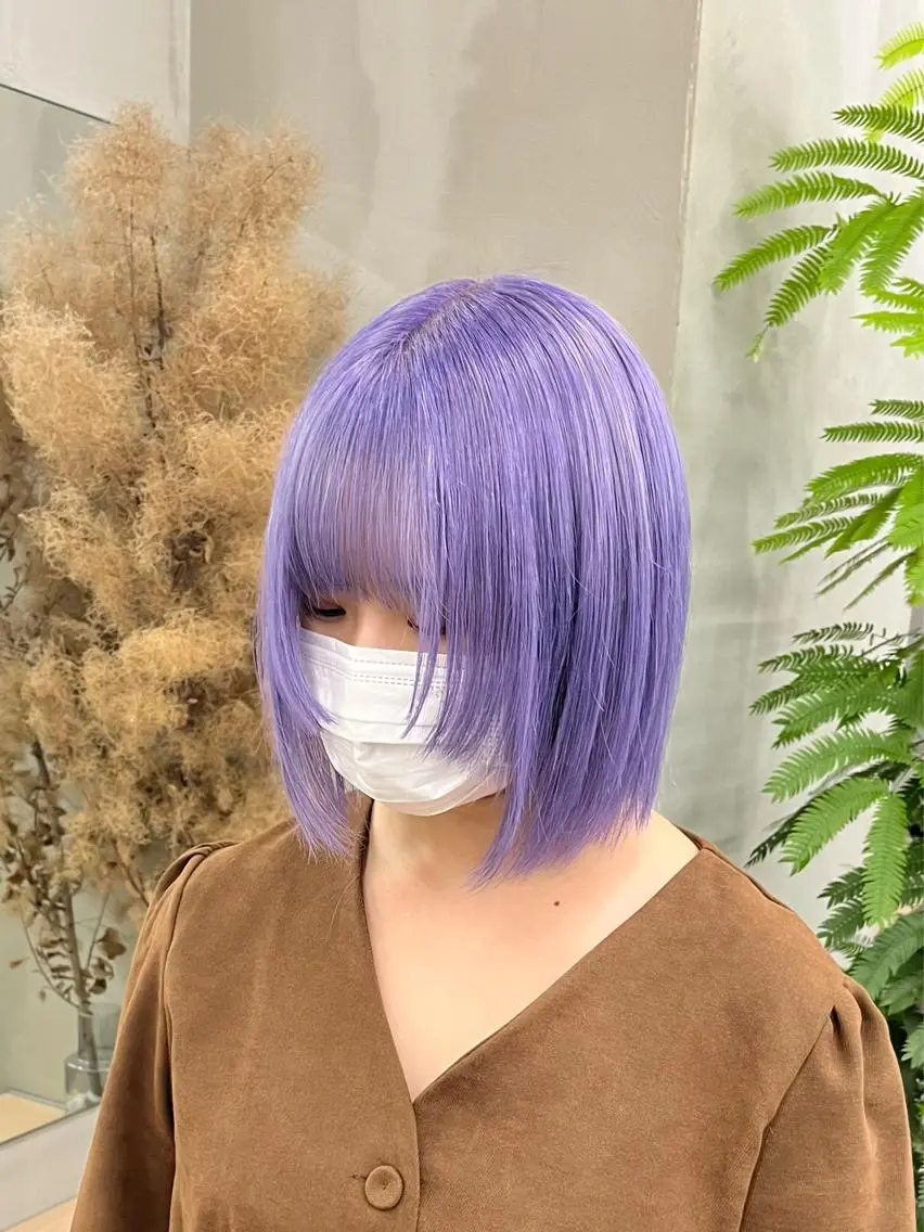 ミディアム カラー イツク ⚡️ ルーツ/ハイトーンのヘアスタイル