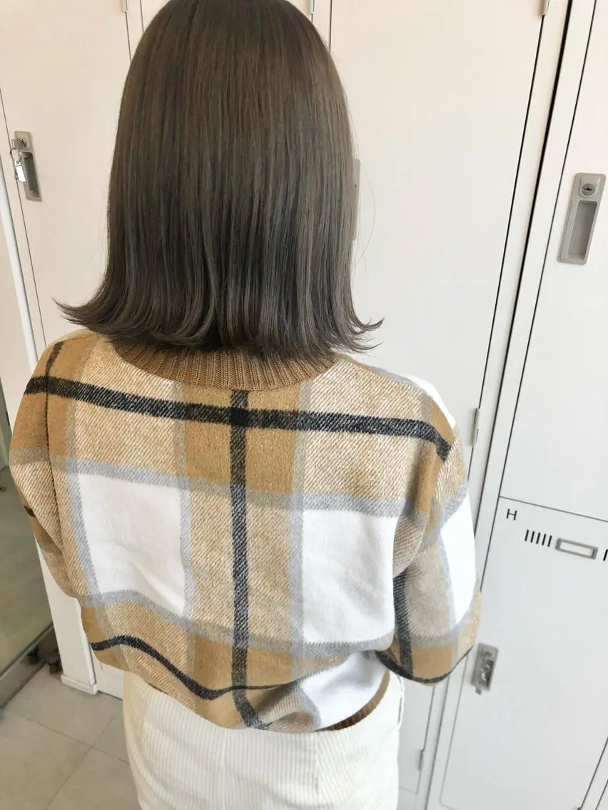 ミディアム カラー アッシュ ベージュカラー ヘアカラー トリートメント Saori / ボブ /顔周り/カラー🎀のヘアスタイル