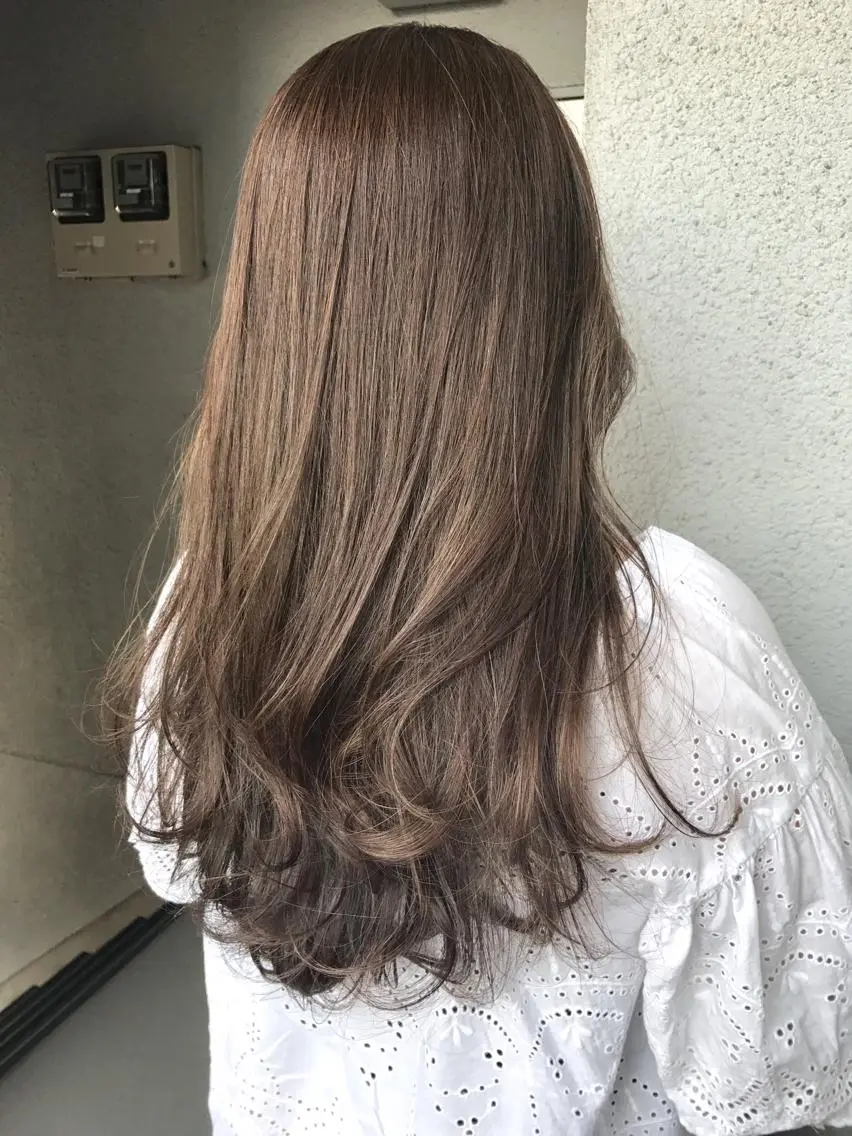 ロング カラー パーマ ヘアアレンジ ネイル マツエク・マツパ アッシュ アッシュグレー アッシュグレージュ グレージュ ハイライトカラー 井坂 弘人のヘアスタイル