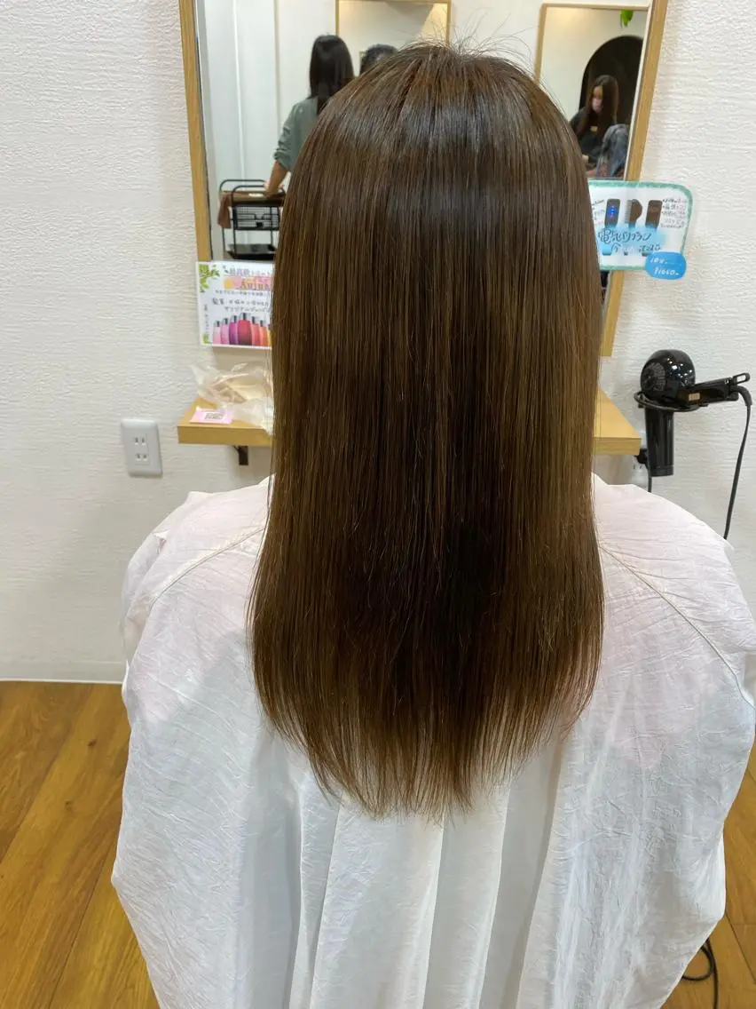 ロング ヘアカラー 泉 綾乃モーラ[鳳店]のヘアスタイル
