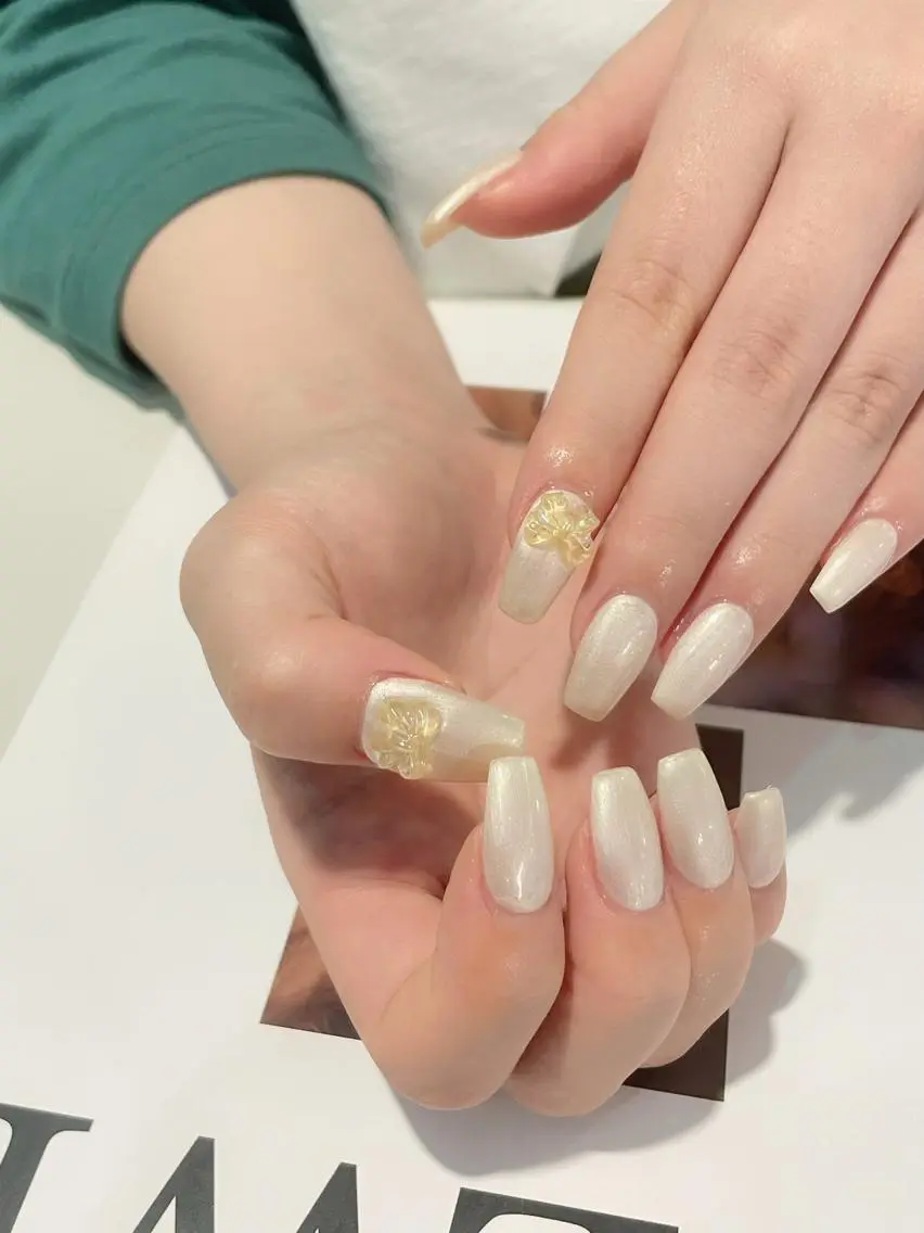 ネイル リボン ハンドネイル D.d Nail Moeのネイルデザイン