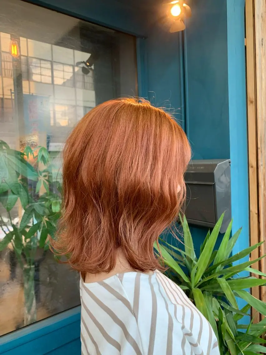 ミディアム カラー ヘアアレンジ ベージュカラー オレンジ オレンジベージュ ヘアカラー Loa misakiのヘアスタイル