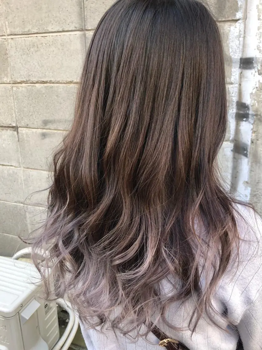 カラー 最高級エクステ /羽エクステ白石宇由のヘアスタイル