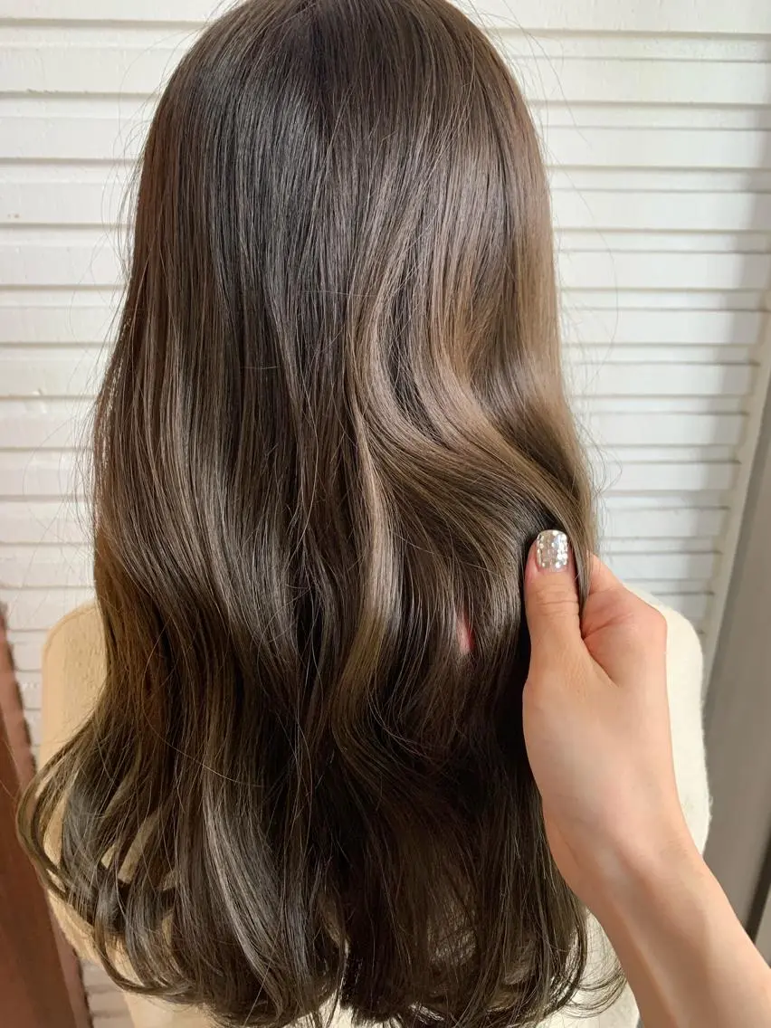 ロング 🪿透明感/艶カラー ﾜﾀﾅﾍﾞｱｵｲのヘアスタイル