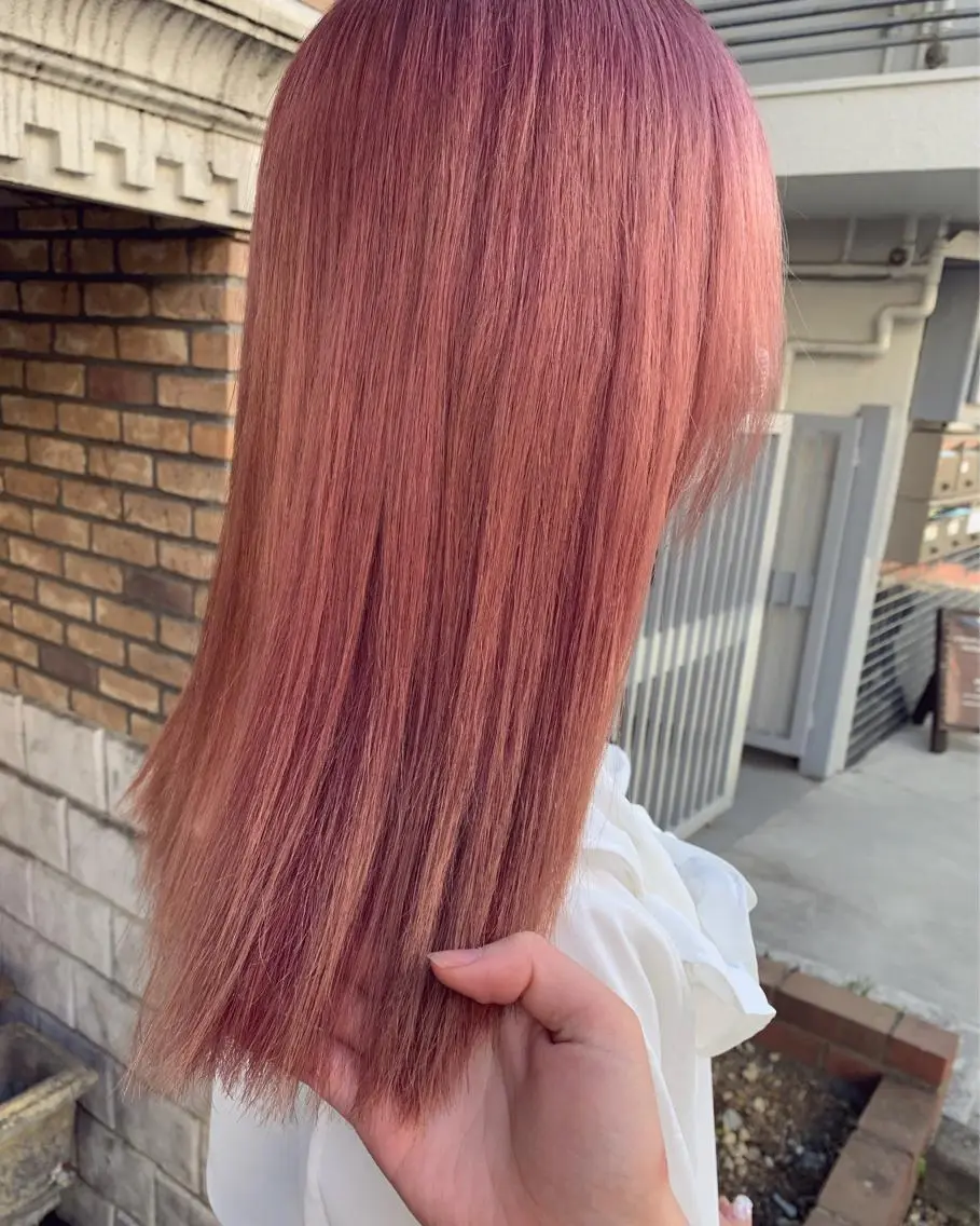 セミロング カラー ブリーチ ピンクカラー 似合わせカラー🫶 小川千波のヘアスタイル