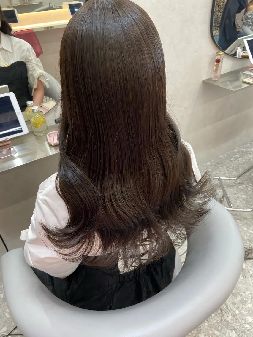 ロング カラー くびれヘア 韓国風ヘア カット ヘアカラー トリートメント 新宿/韓国ヘア 中明度カラー/かやのヘアスタイル