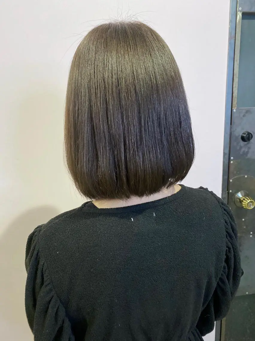 ミディアム カラー 透明感カラー グレージュ ボブ アオイ🩵暖色 /まろやかカラーのヘアスタイル