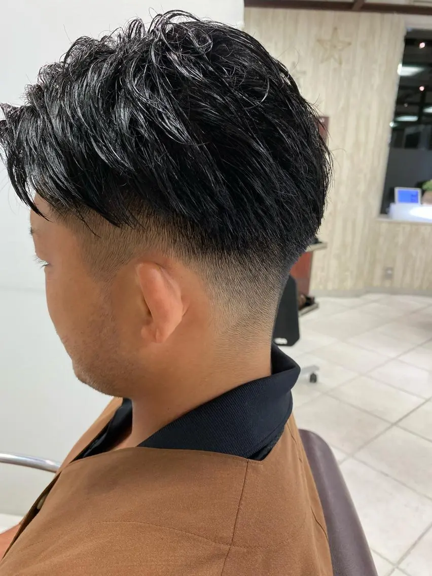 ショート メンズ サイトウ リョウヤのヘアスタイル