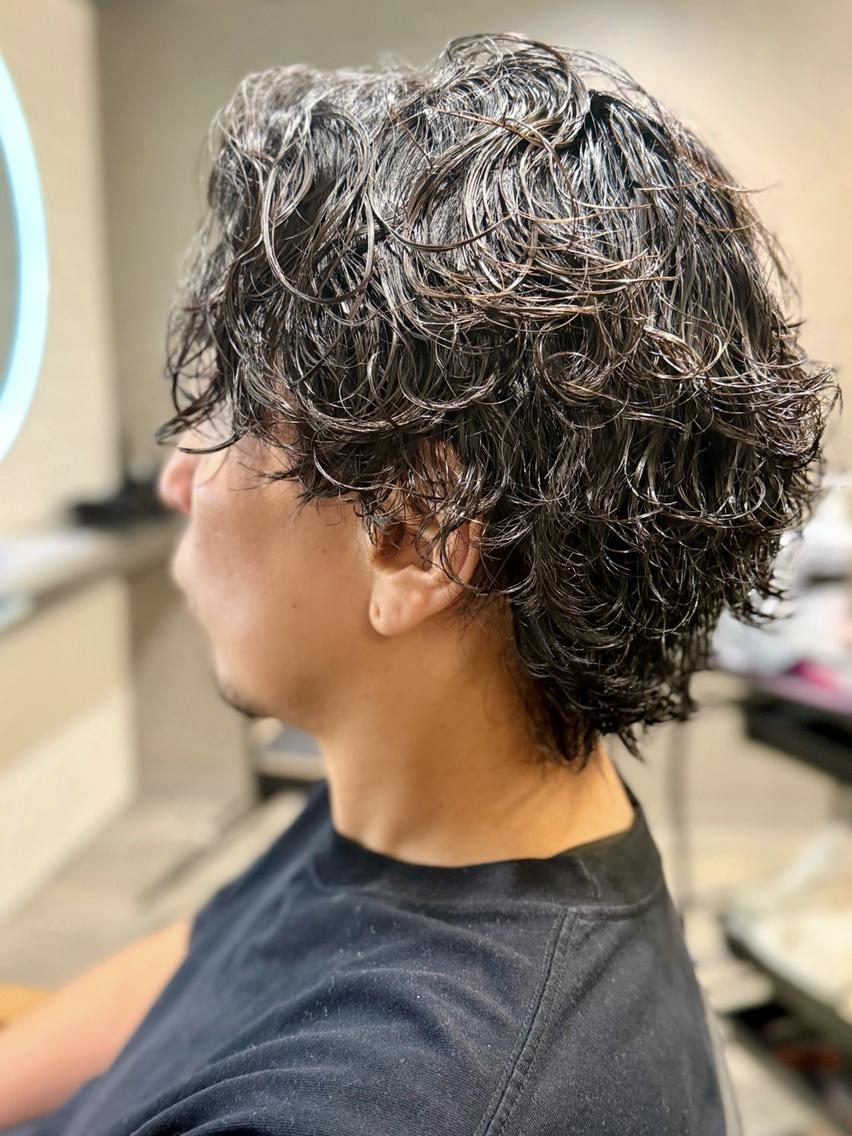 パーマ メンズ ANNAメンズカット パーマ縮毛矯正🧡のヘアスタイル