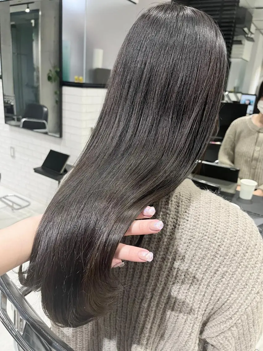 ロング カラー パーマ ヘアアレンジ 透明感/オリーブ/ グレージュ/YUKAのヘアスタイル