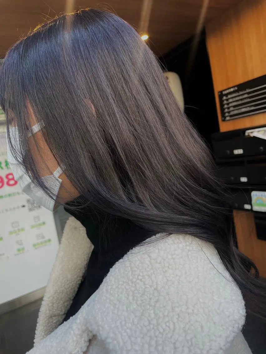 セミロング カラー ブルーカラー ブルージュ カット ヘアカラー カウンセリング重視 🌿Tsuyukiのヘアスタイル