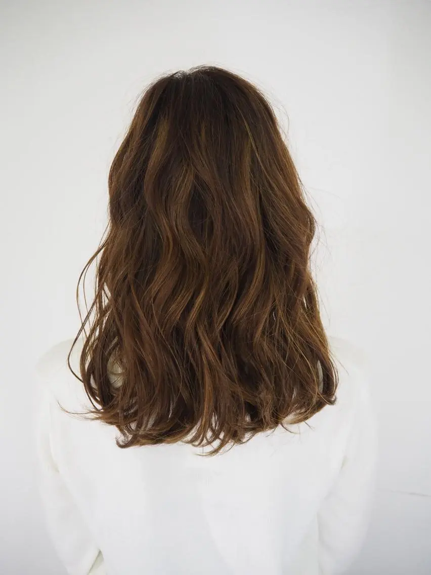 ミディアム カラー 永岡 鉄平のヘアスタイル