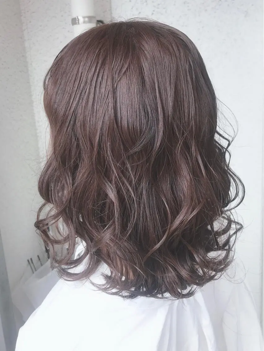 ミディアム カラー カット ヘアカラー トリートメント 岩谷/ブリーチ 🪽透明感カラーのヘアスタイル