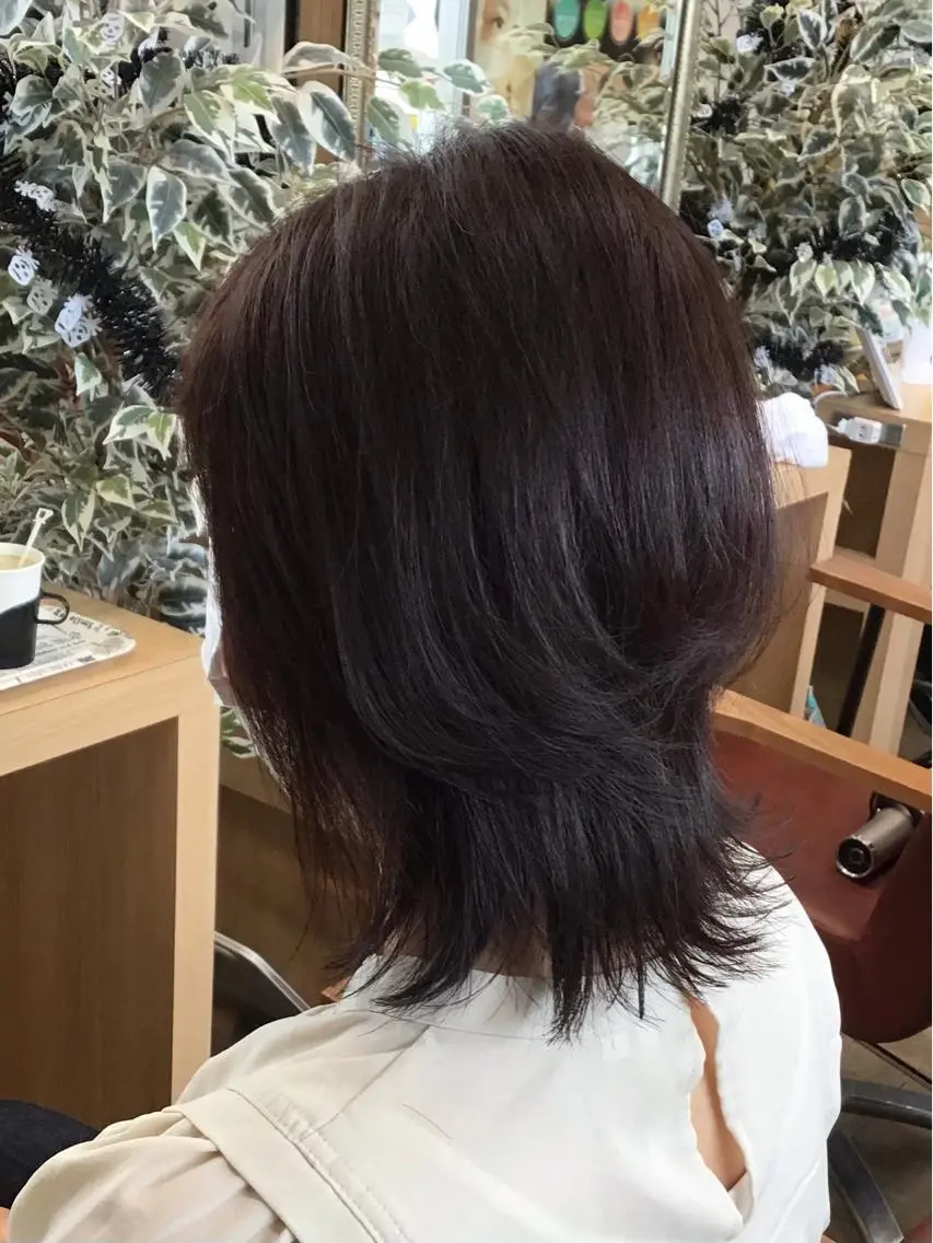 ミディアム ウルフカット 工藤 麻知子のヘアスタイル