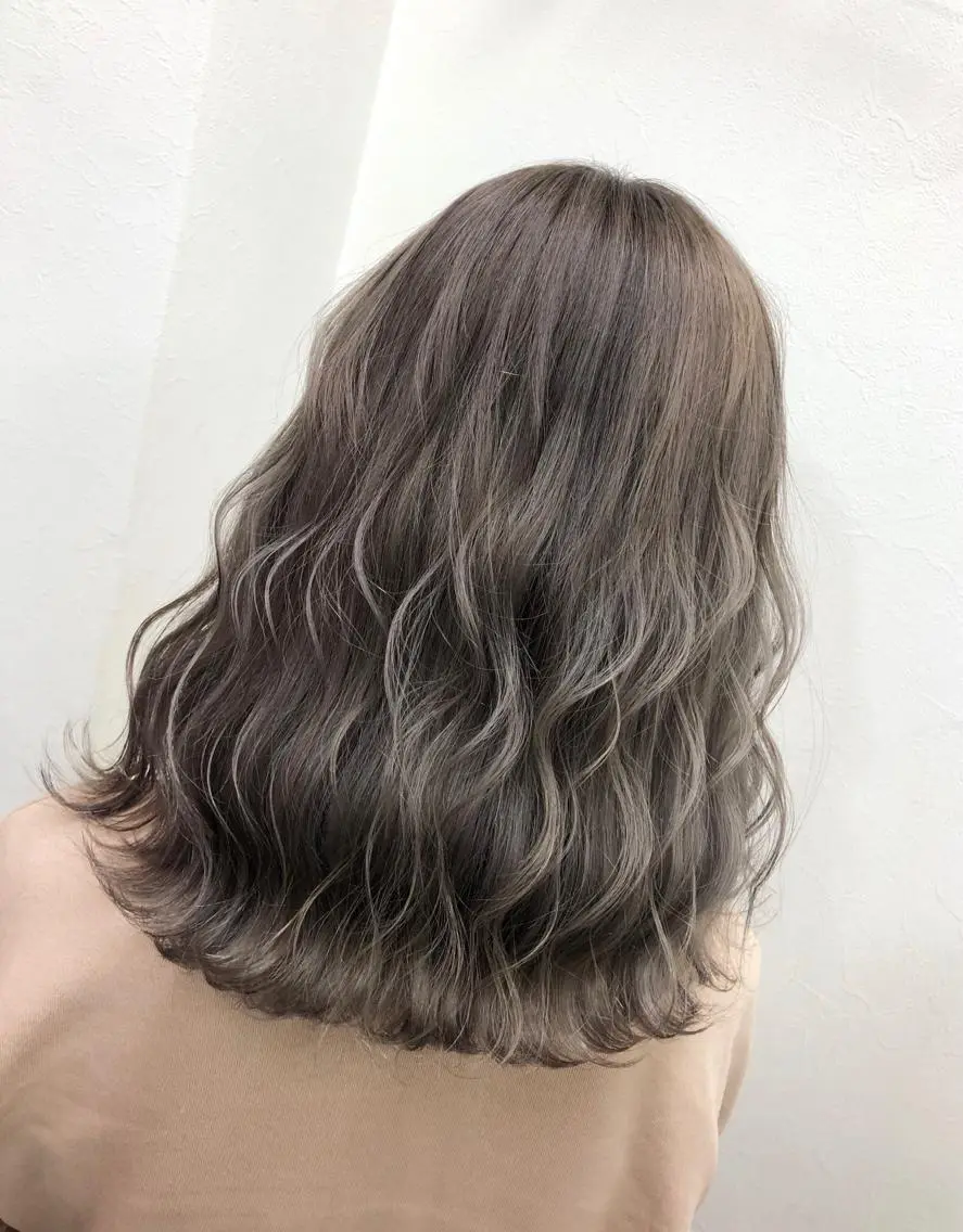 ミディアム カラー ヘアカラー トリートメント MAKO ❤️‍🔥NEXTのヘアスタイル