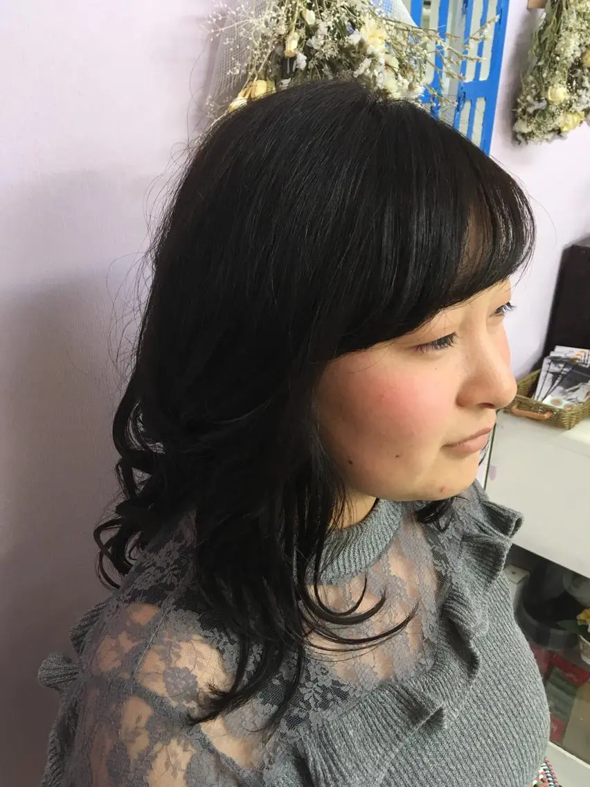 ミディアム レイヤーカット 阿出川 雅也のヘアスタイル