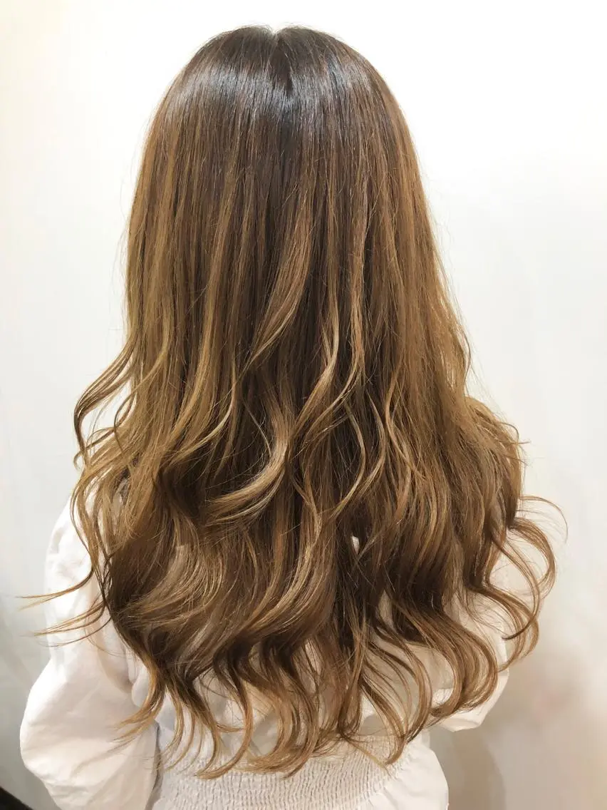 ロング カラー アッシュ ベージュカラー イルミナカラー 外国人風カラー 高橋 隆一のヘアスタイル