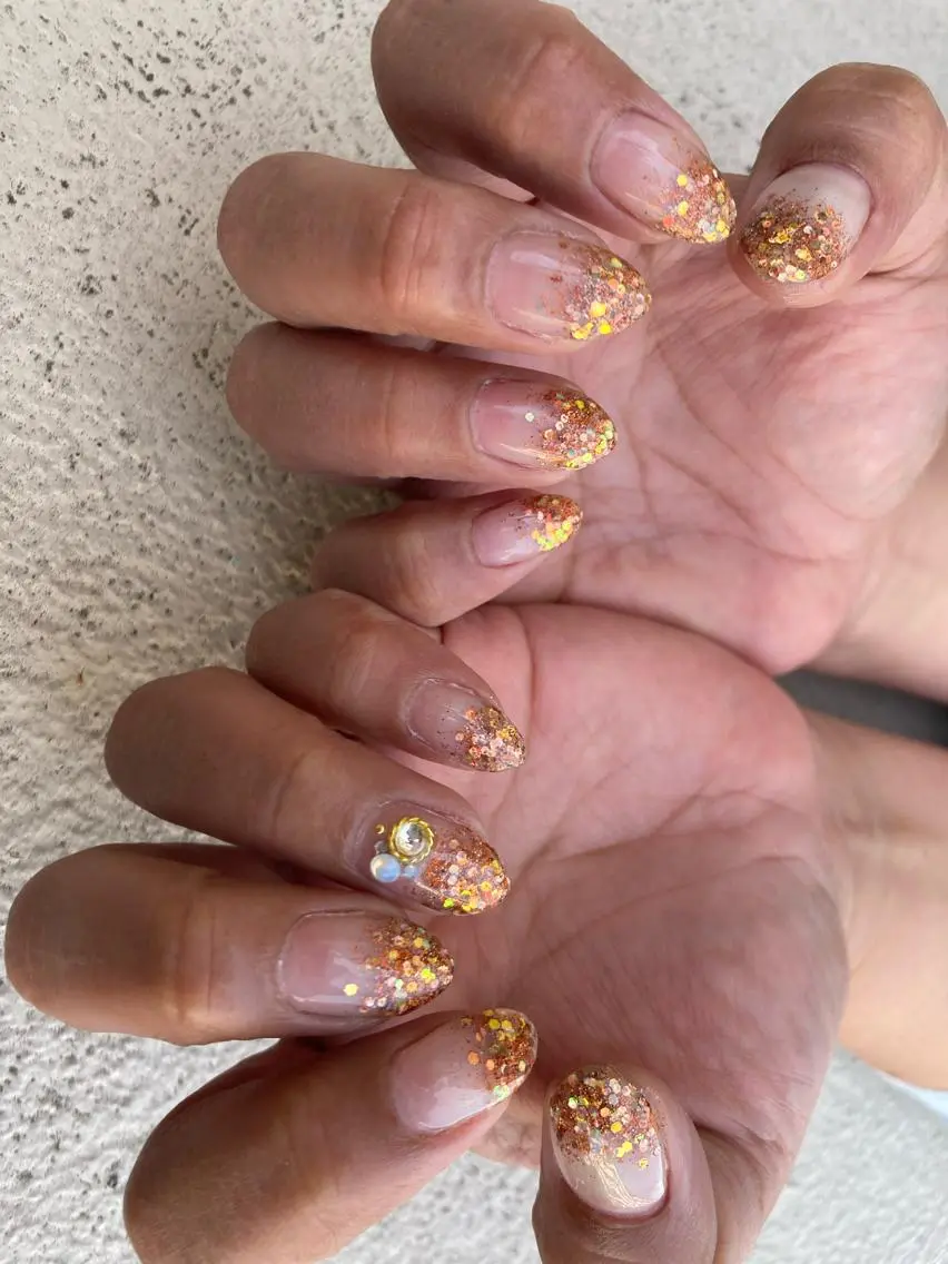 ショート ネイル ハンドネイル フットネイル ✴︎ Delightのネイルデザイン