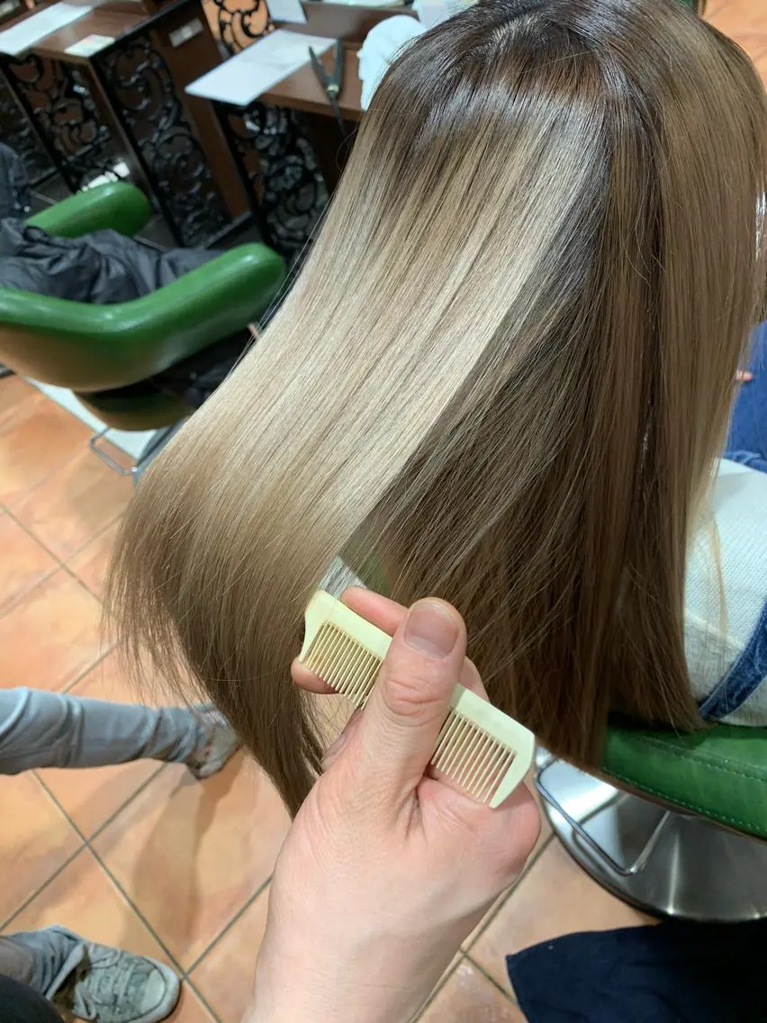 カラーリスト菅澤 岳のヘアスタイル