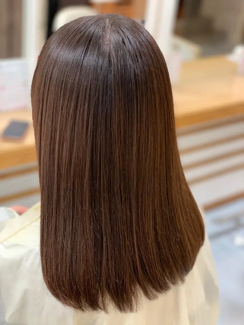 セミロング パーマ 縮毛矯正 髪質改善/縮毛矯正 /レイヤーカット岡部のヘアスタイル