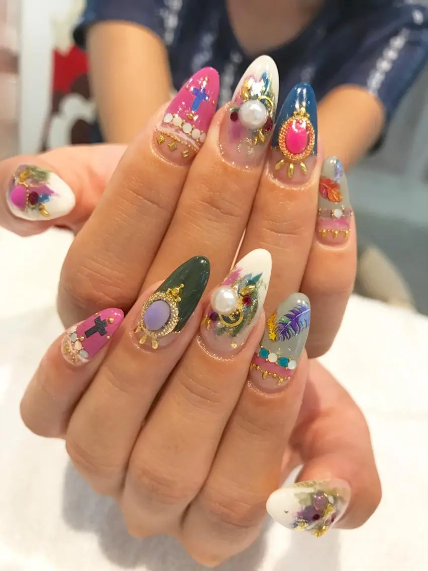 ネイル NARUMI HYODOのネイルデザイン