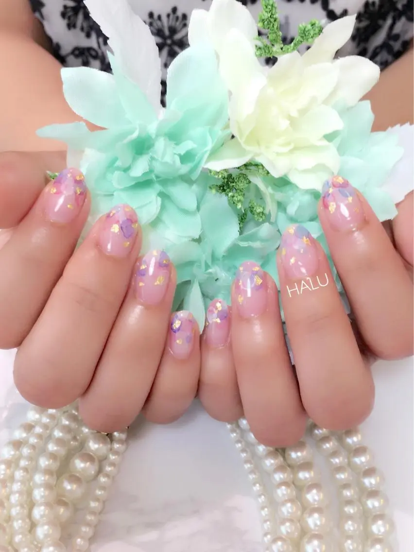 ネイル アートネイル キラキラネイル 持ち込み ニュアンスネイル HALU ハルのネイルデザイン