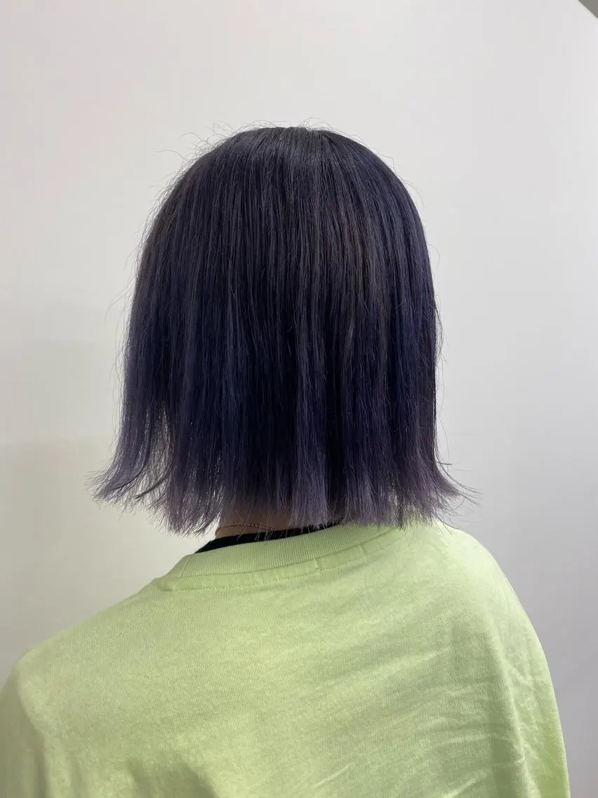 ミディアム カラー 大久保 梨音のヘアスタイル