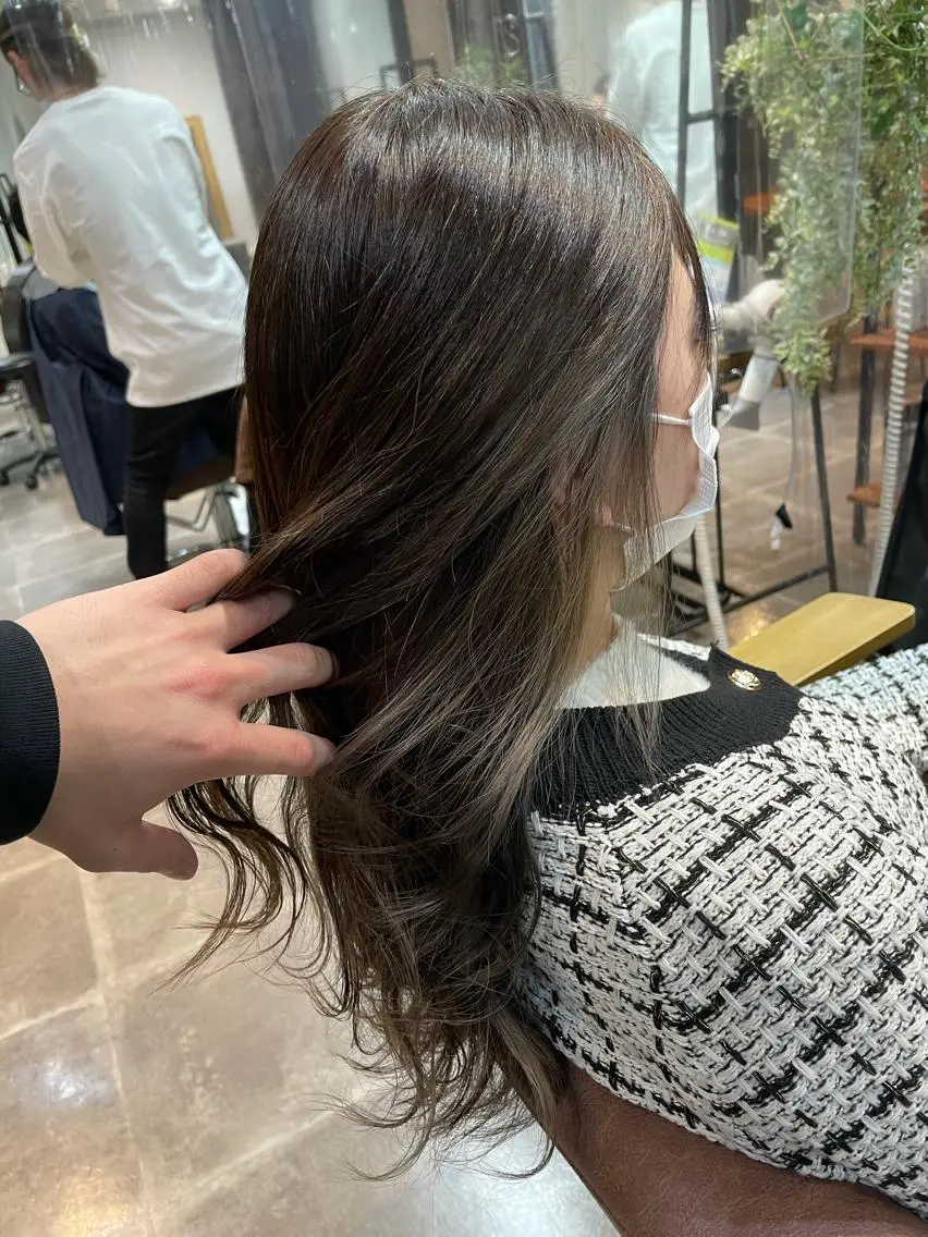 ロング カラー インナーカラー トリートメント newiGRANDE 🌈萩原聖也のヘアスタイル