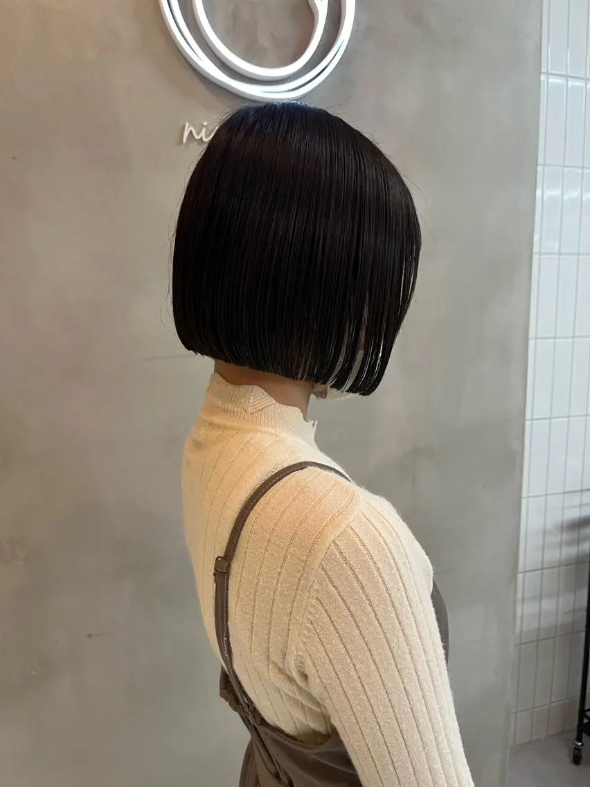 ミディアム 縮毛矯正ボブ&顔まわ レイヤー♡TOMOEのヘアスタイル