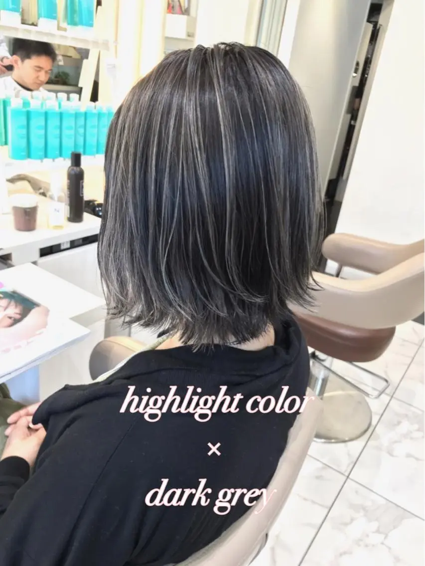 ショート カラー ダークグレー ハイライトカラー ハイライト カット ヘアカラー トリートメント 山崎俊輔/髪質改善 /バレイヤージュのヘアスタイル