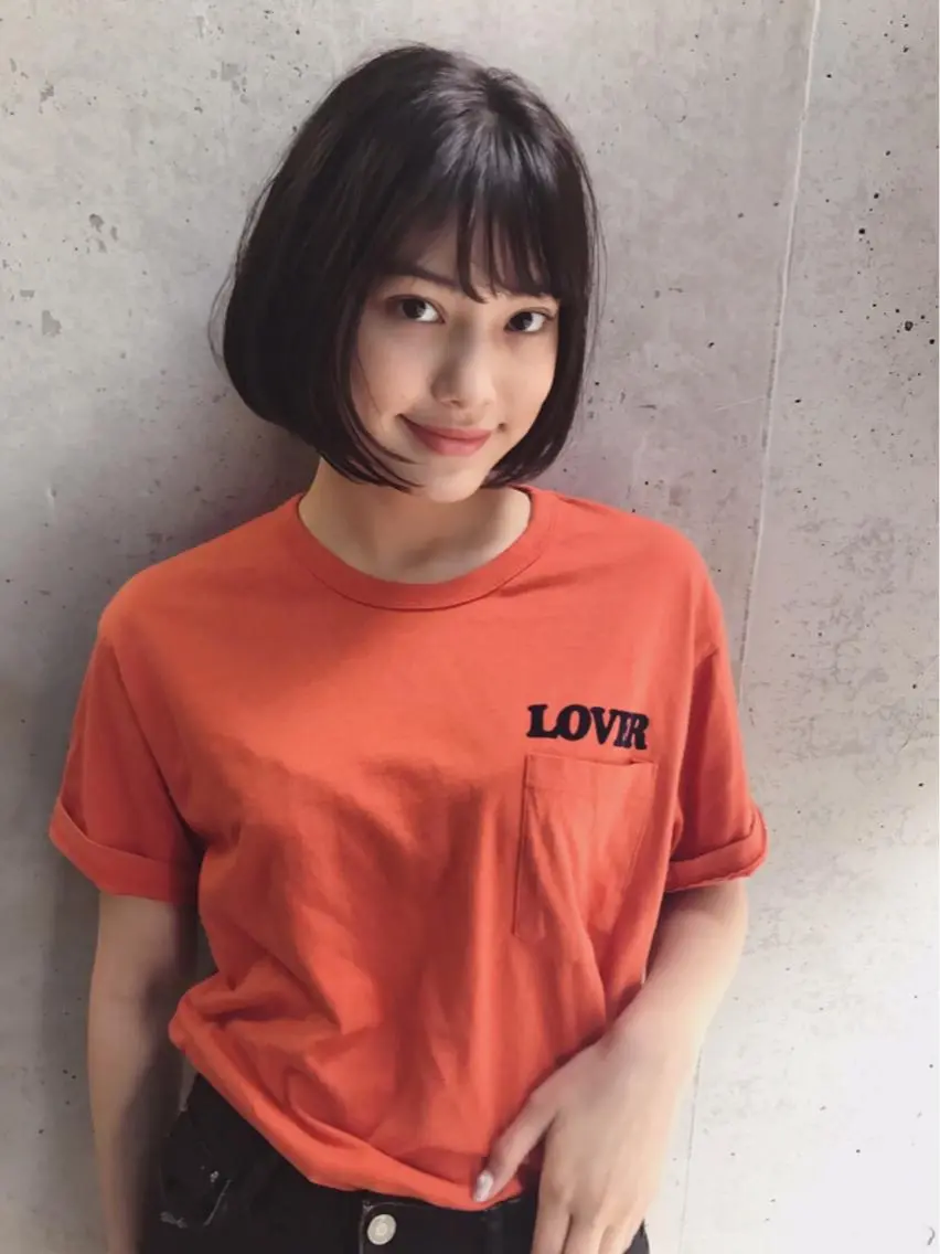 ショート ワンレンボブ ボブ 透明感カラー🌿ボブ ✨飛田 ケイのヘアスタイル