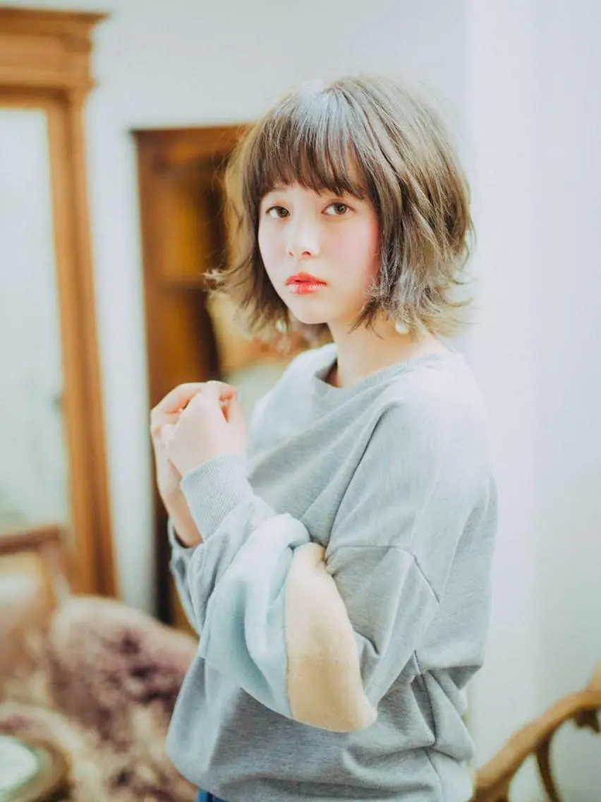 ショート カラー 金村 綾芽のヘアスタイル