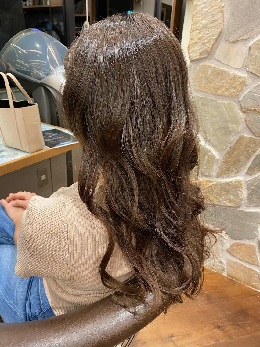 ロング アッシュ レイヤー/グレージュ メンズパーマのヘアスタイル