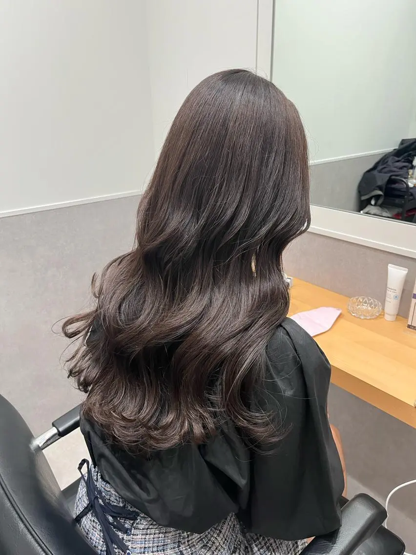 ロング カラー ヘアカラー トリートメント 𝒢𝒾𝓇𝓁𝓎 ⑅ 𝓎𝓊𝓀𝒶のヘアスタイル