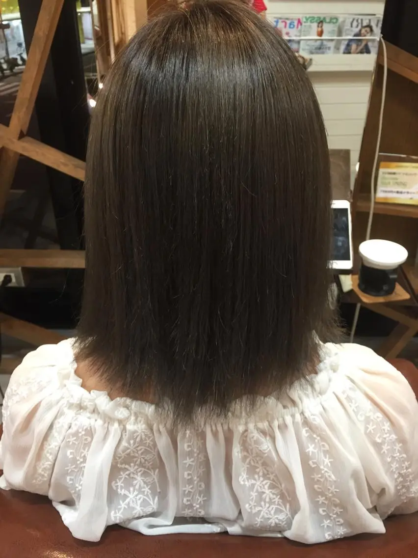 カラー 吉田 茉生のヘアスタイル